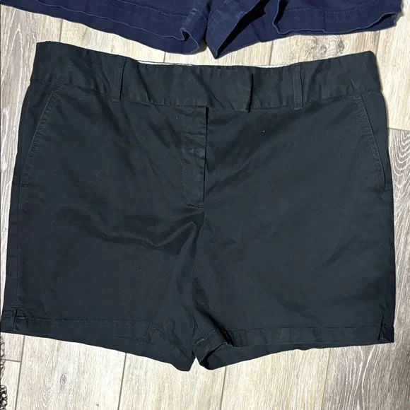 Loft black and blue khaki Shorts 16 - Picture 3 of 5